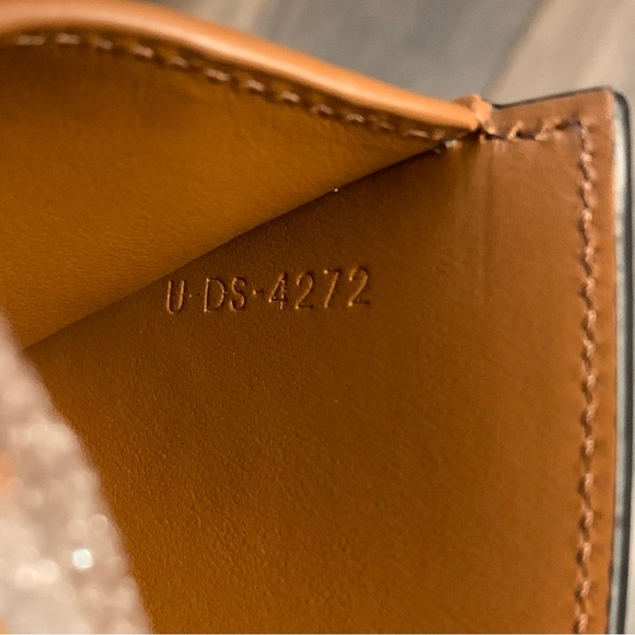 ❌SOLD❌ Celine Small Wallet Triomphe in Triomphe Canvas Tan - Picture 10 of 13